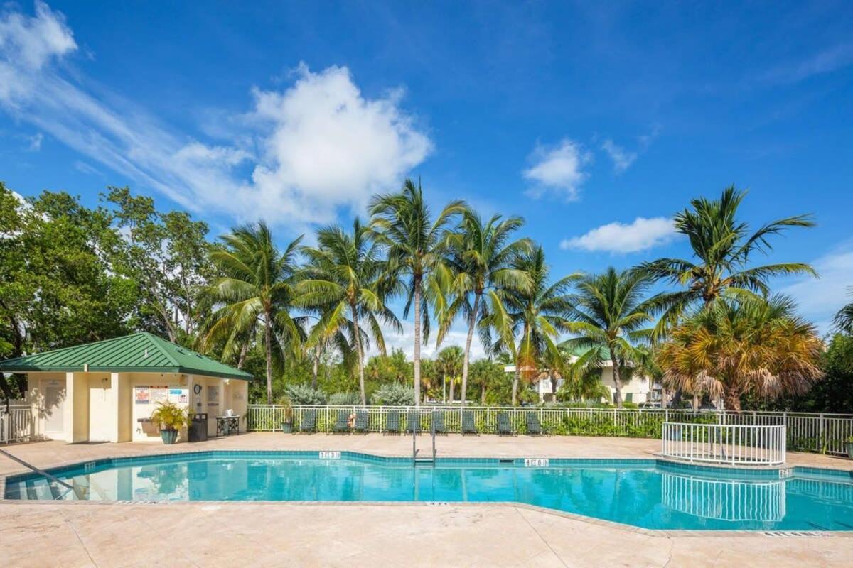 Tortuga Suite At Sunrise Suites Resort - Heated Pool, Hot Tub & Free Parking 키웨스트 외부 사진