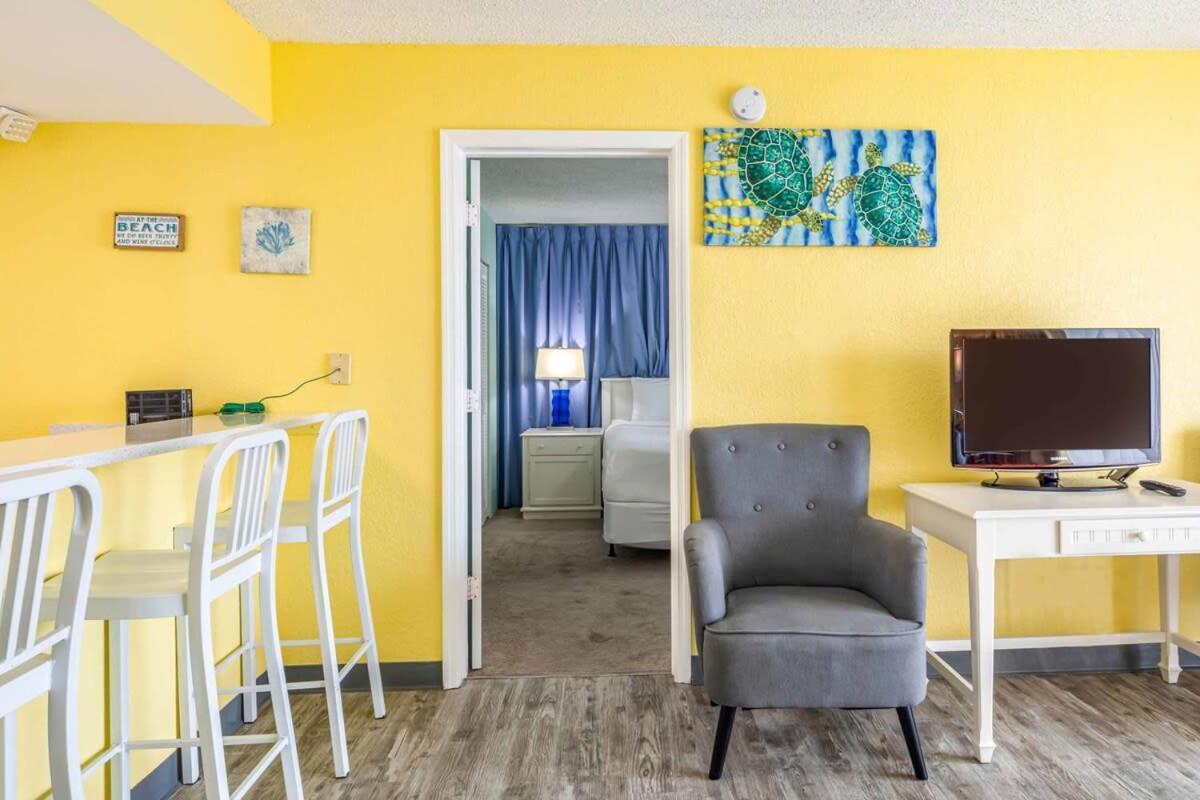 Tortuga Suite At Sunrise Suites Resort - Heated Pool, Hot Tub & Free Parking 키웨스트 외부 사진